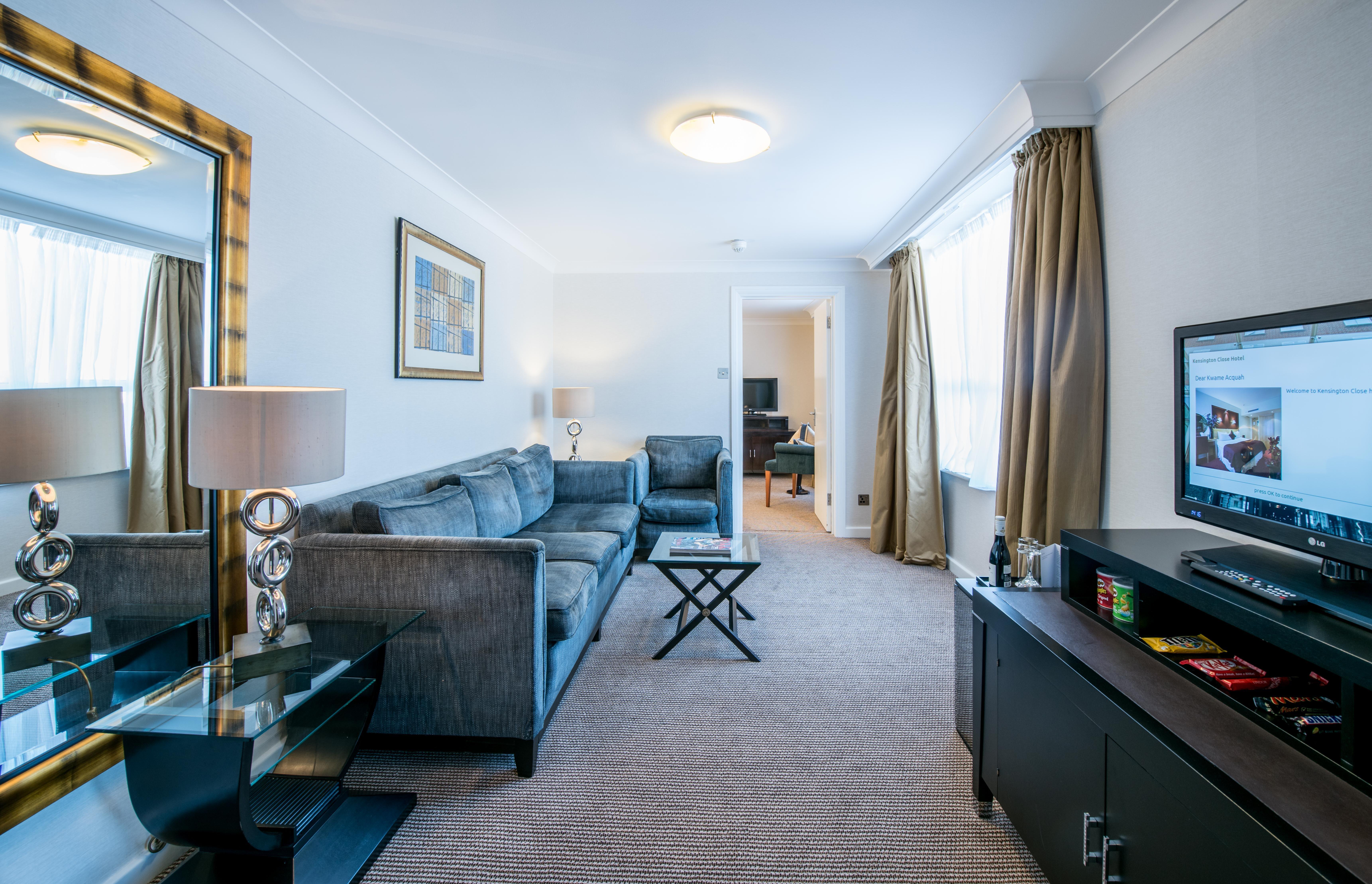 Holiday Inn London Kensington High St. By Ihg Ngoại thất bức ảnh
